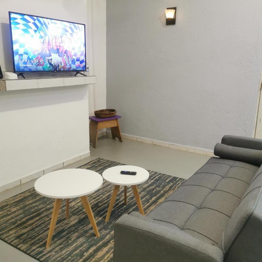 2 Bedroom Apartment With A/C Wi-Fi Best Location! Zihuatanejo Bagian luar foto